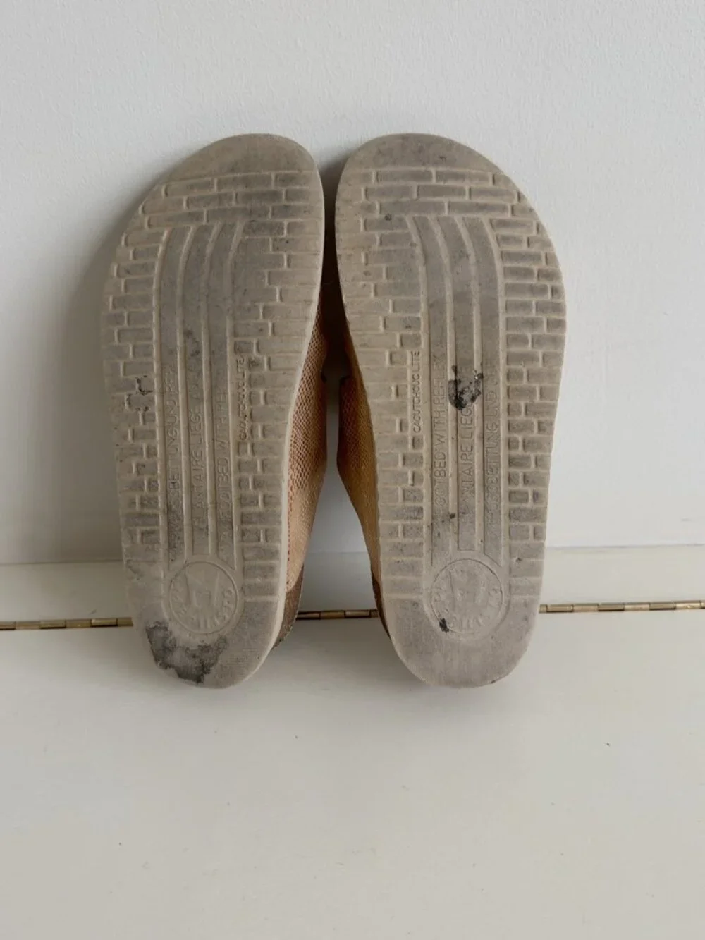 Mephisto Air Relax Metallic Gold Leather Slide Sandals Size 35